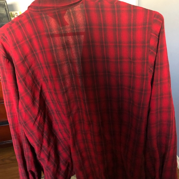 Red flannel - Picture 3 of 3